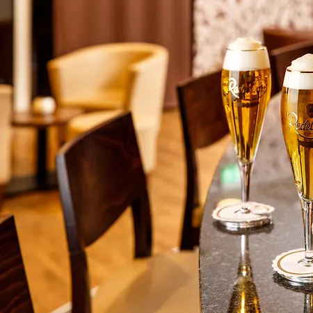 Express - North By Ihg ホテル デュッセルドルフ