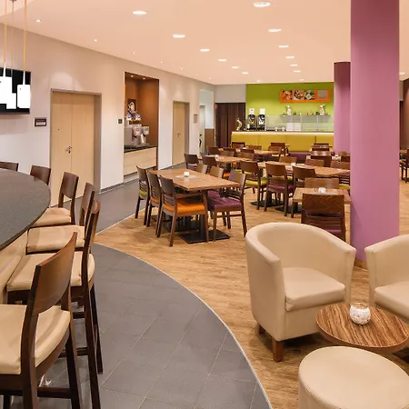 Express - North By Ihg ホテル デュッセルドルフ