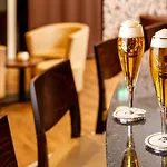 Express - North By Ihg Szálloda Düsseldorf