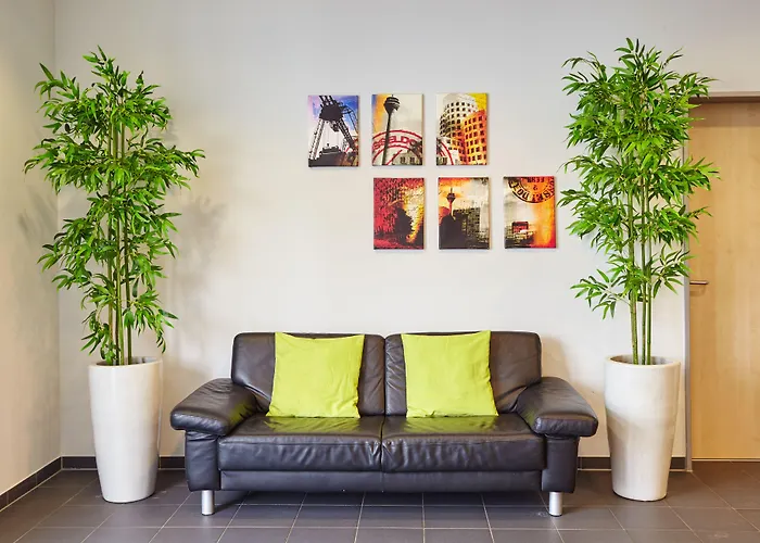 Express - North By Ihg 酒店 3*