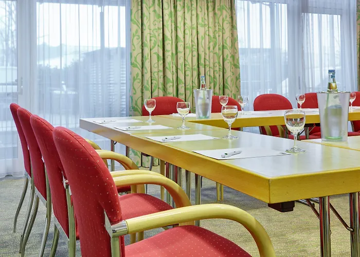 Express - North By Ihg Szálloda 3*