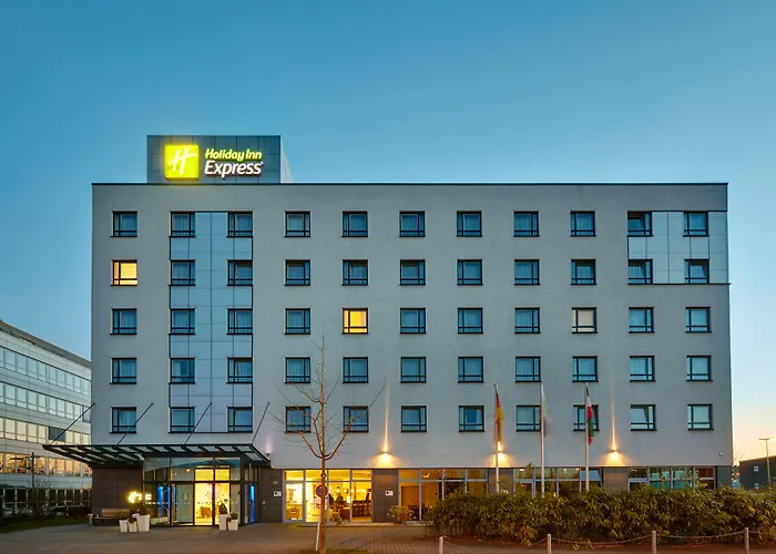 Express - North By Ihg 酒店 3*